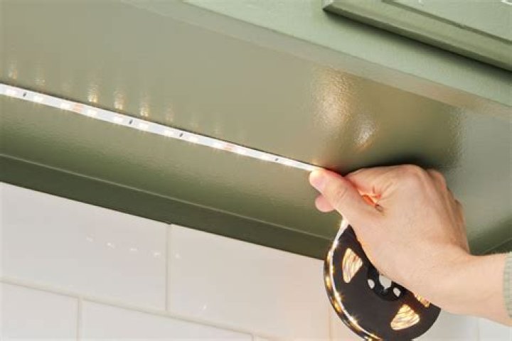 What is the best color for under cabinet lighting?